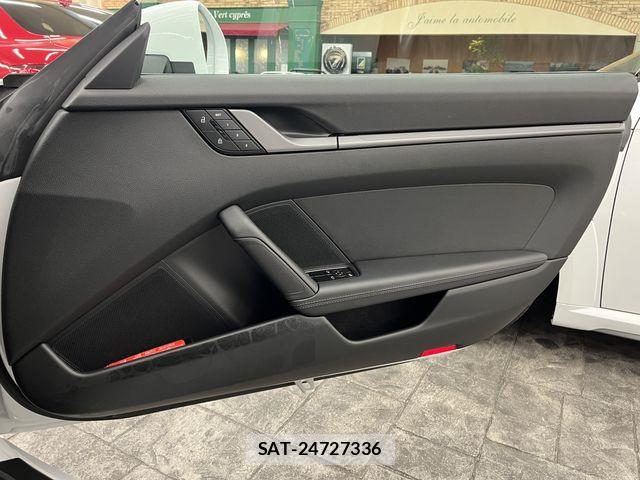 Porsche 911 2025-03 7456762-7