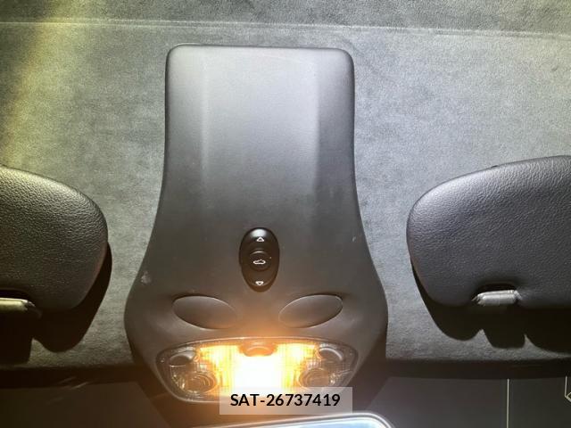 Porsche 911 2004-12 7456772-22