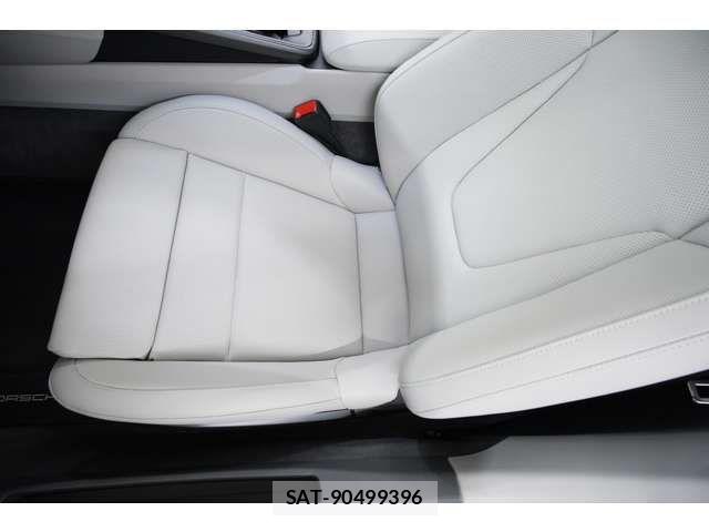 Porsche 911 2024-07 7509685-17