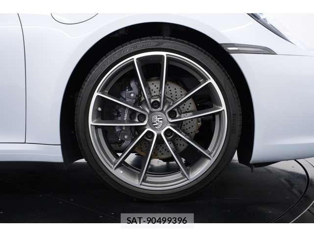 Porsche 911 2024-07 7509685-4