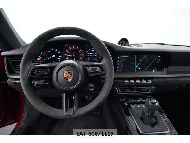 Porsche 911 2023-08 7509686-10