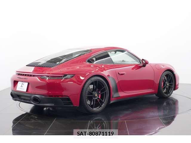 Porsche 911 2023-08 7509686-2