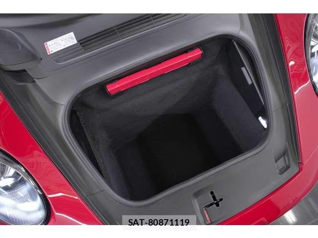 Porsche 911 2023-08 7509686-3