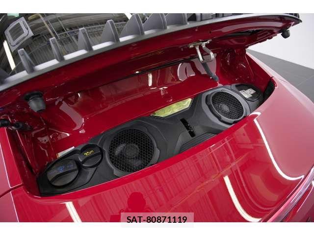 Porsche 911 2023-08 7509686-5