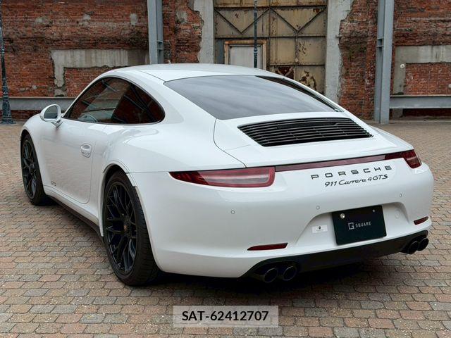 Porsche 911 2015-12 7502229-20
