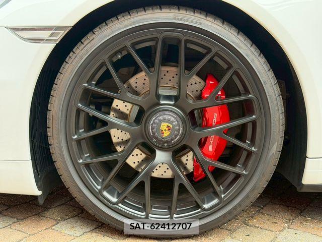 Porsche 911 2015-12 7502229-25