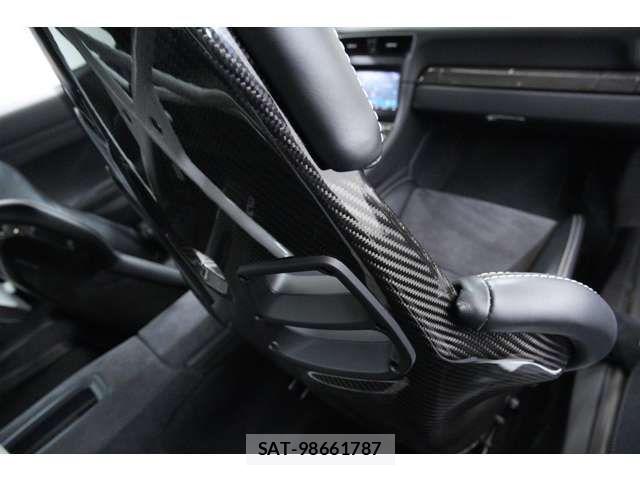 Porsche 911 2016-05 7509684-8