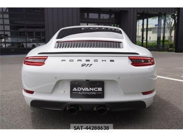 Porsche 911 2019-06 7502230-10