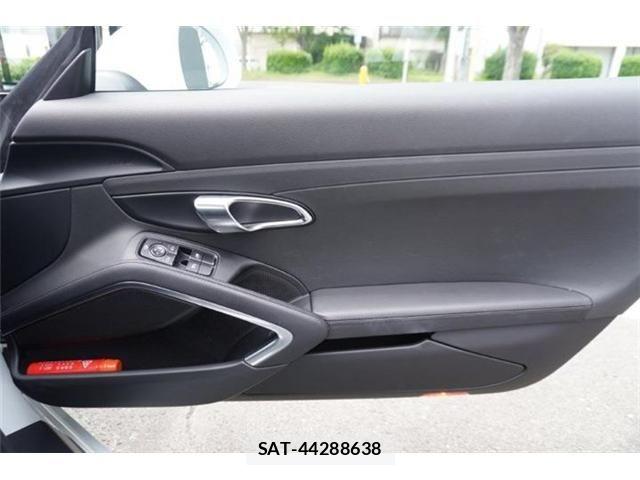 Porsche 911 2019-06 7502230-28