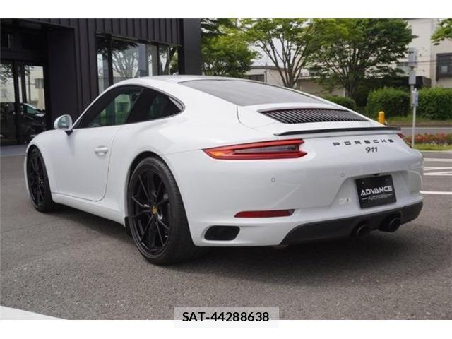 Porsche 911 2019-06 7502230-2