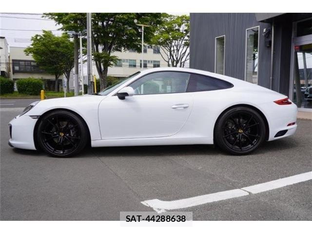 Porsche 911 2019-06 7502230-3