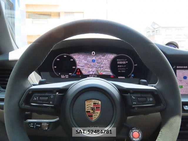 Porsche 911 2025-03 7727198-10