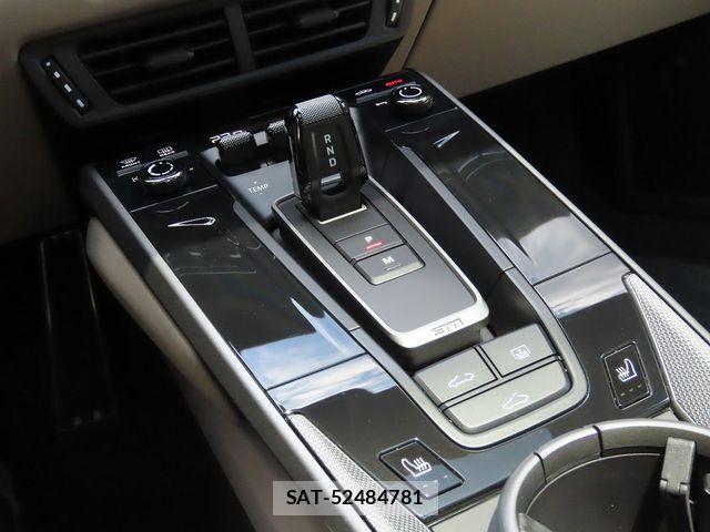 Porsche 911 2025-03 7727198-11