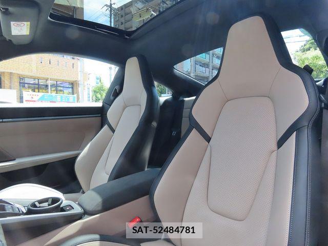 Porsche 911 2025-03 7727198-17