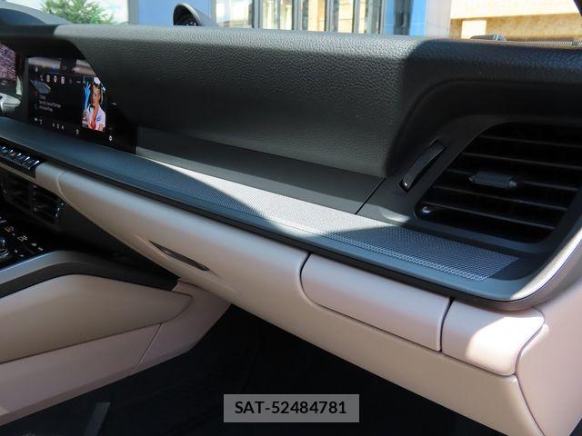 Porsche 911 2025-03 7727198-23