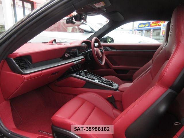 Porsche 911 2025-01 7727197-17