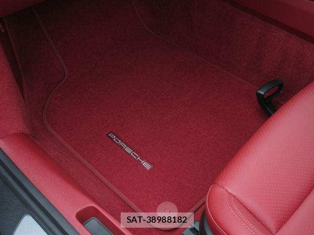 Porsche 911 2025-01 7727197-18