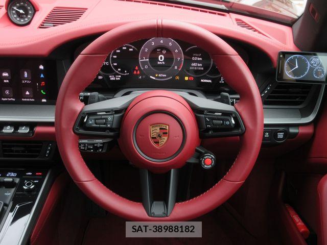 Porsche 911 2025-01 7727197-19