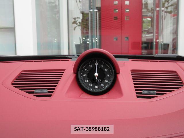 Porsche 911 2025-01 7727197-20