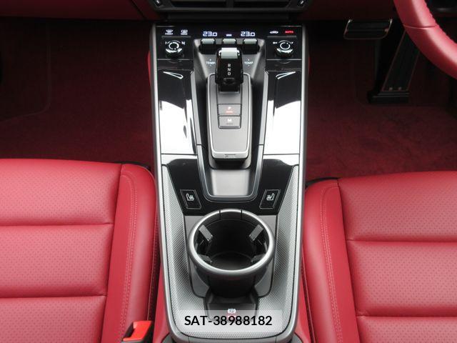 Porsche 911 2025-01 7727197-29