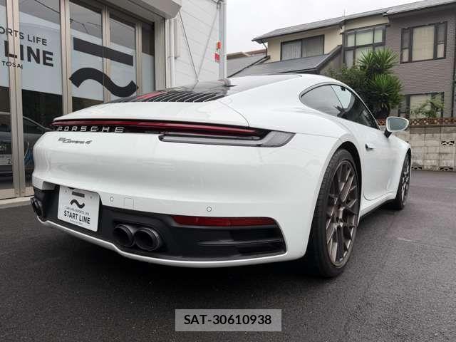 Porsche 911 2020-03 7727205-11