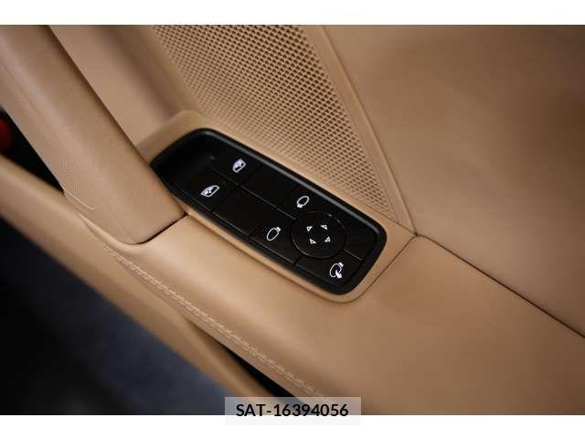 Porsche 911 2019-08 7788209-14