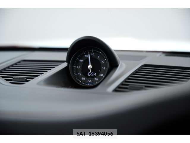 Porsche 911 2019-08 7788209-6
