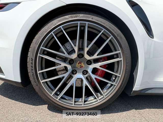 Porsche 911 2021-06 7878769-10