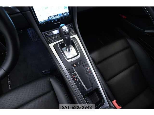 Porsche 911 2013-10 7903227-16