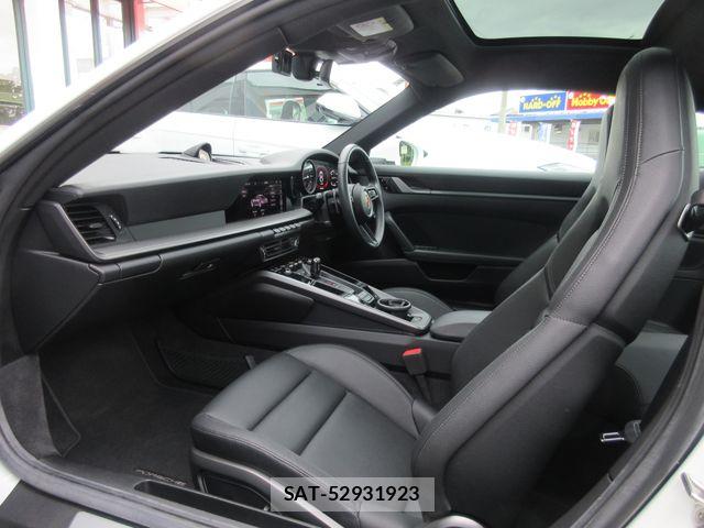 Porsche 911 2020-02 7903229-16