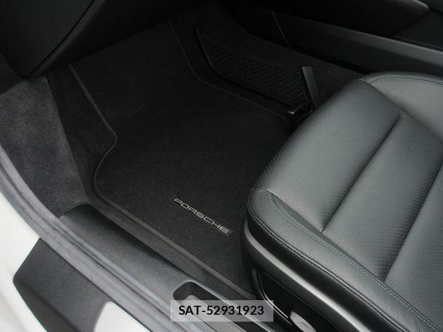 Porsche 911 2020-02 7903229-20
