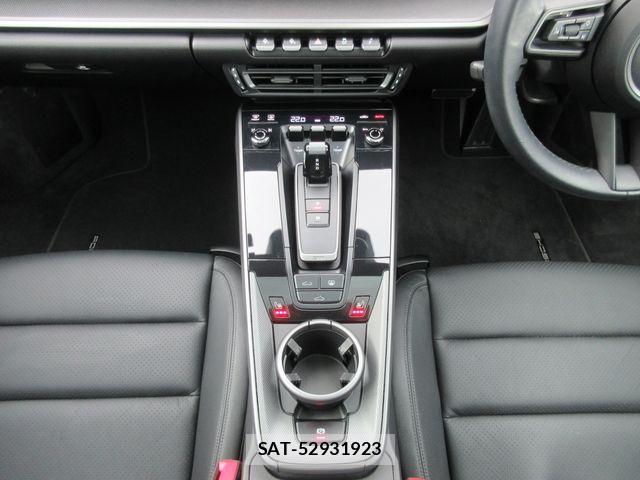 Porsche 911 2020-02 7903229-29