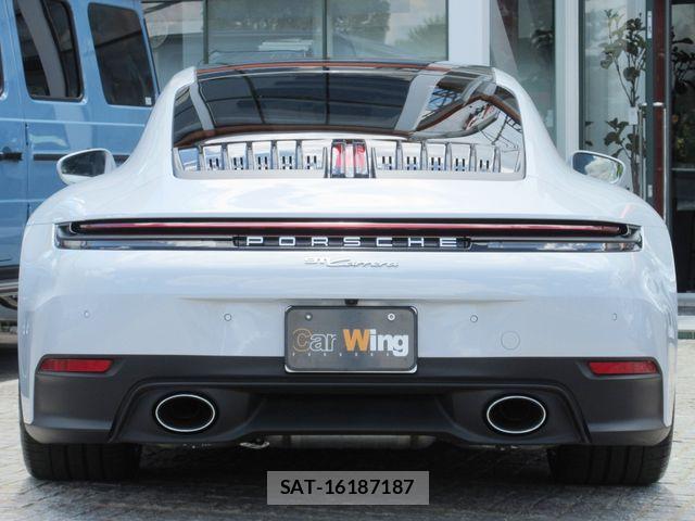 Porsche 911 2025-02 7980585-11
