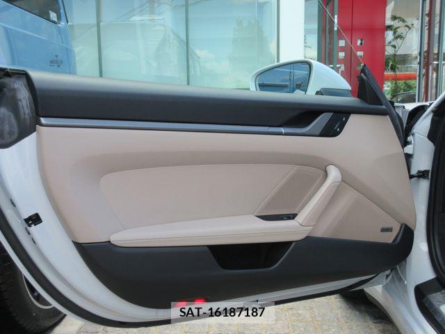 Porsche 911 2025-02 7980585-15