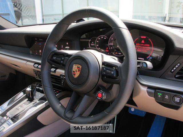 Porsche 911 2025-02 7980585-21