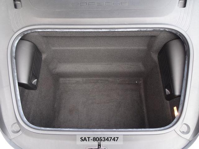 Porsche 911 2019-05 7980587-12