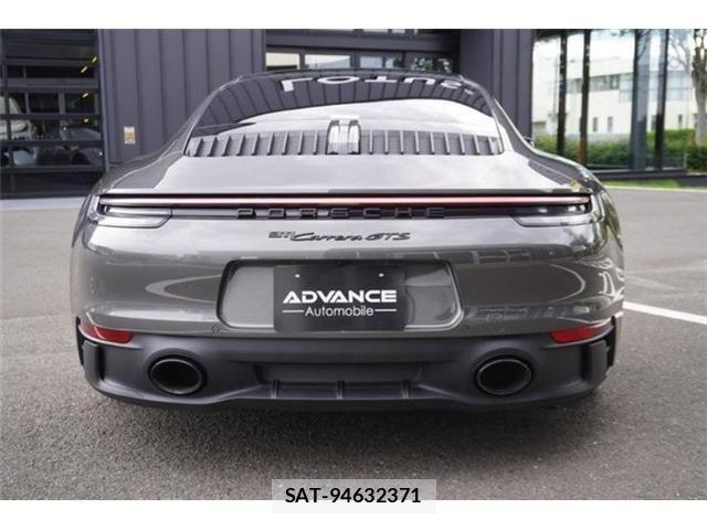 Porsche 911 2022-12 8037599-10