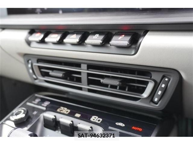 Porsche 911 2022-12 8037599-27
