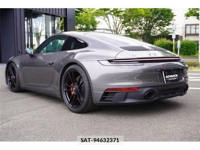 Porsche 911 2022-12 8037599-2