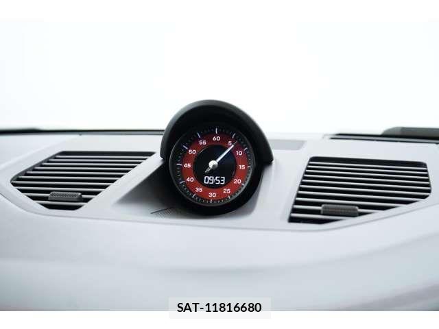 Porsche 911 2022-02 8075119-12