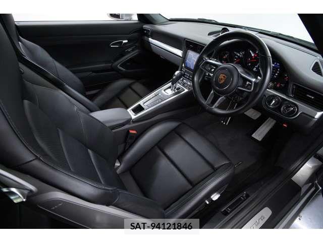 Porsche 911 2018-11 8075120-12