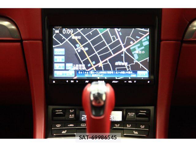 Porsche 911 2013-11 8075122-25