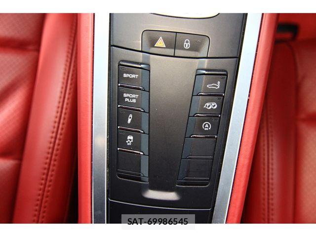 Porsche 911 2013-11 8075122-27