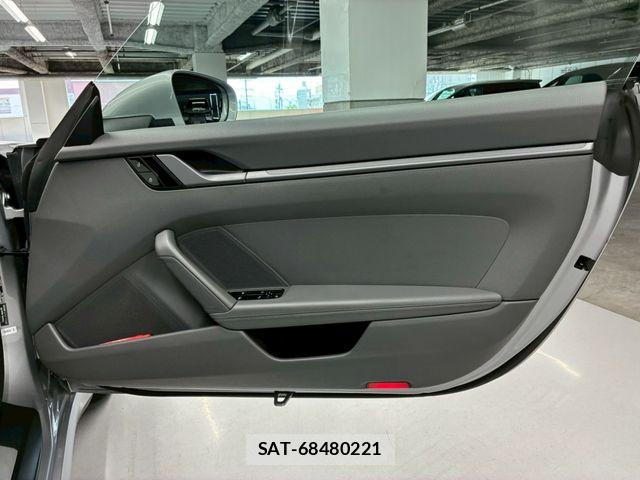 Porsche 911 2020-10 8101196-18