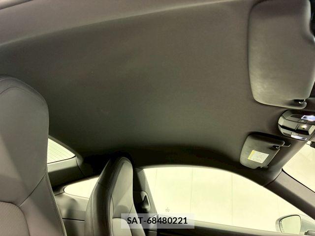 Porsche 911 2020-10 8101196-22
