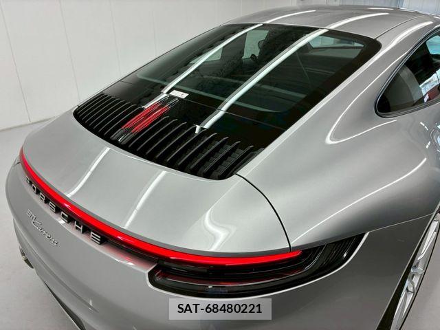 Porsche 911 2020-10 8101196-28