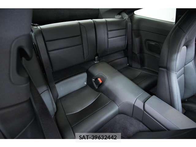 Porsche 911 2024-03 8159009-11