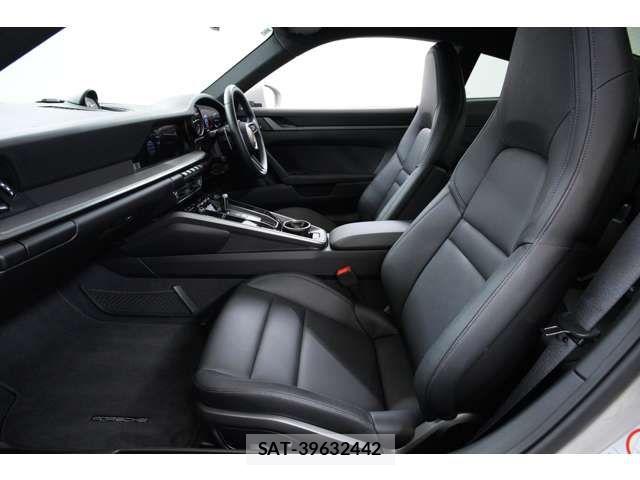 Porsche 911 2024-03 8159009-8