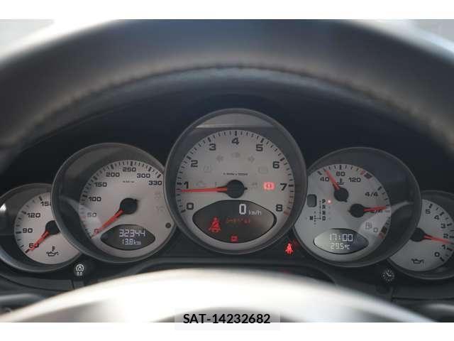 Porsche 911 2009-05 8159010-12