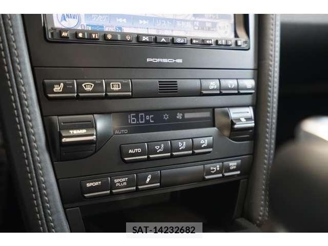 Porsche 911 2009-05 8159010-15